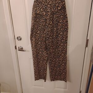 Leopard Print Women's Wide Leg Pants. New Never Worn